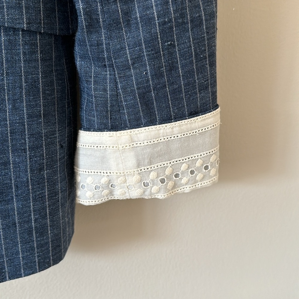 Sonia Bogner Linen/Silk Navy Pinstriped Blazer with Contrasting Cuffs Size 6 - Picture 4 of 13